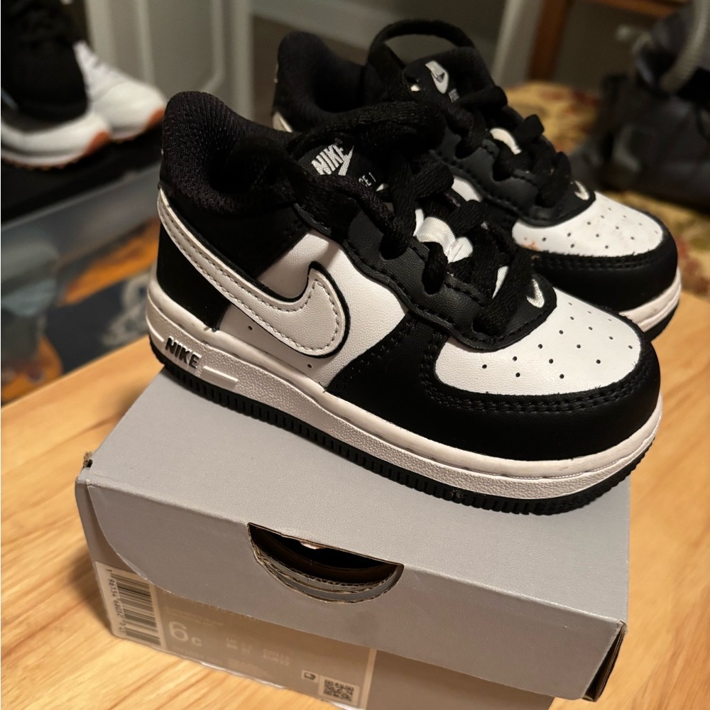Toddler Air Force 1’s LIKE NEW